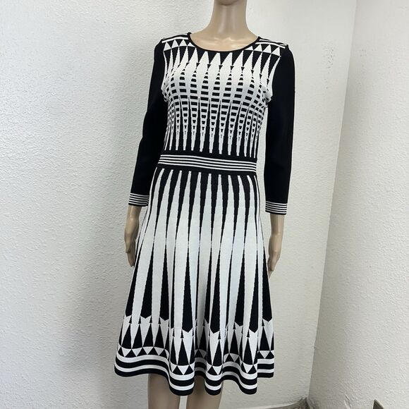 Vince Camuto Black and White Fit Flare Knit Sweater Dress Cottage Coquette M - Picture 1 of 13